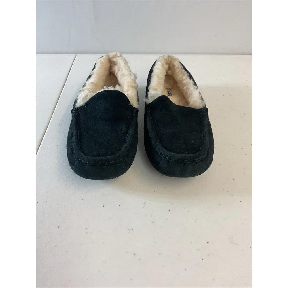 UGG Ansley Slipper Suede Kid‎ Youth 3 BlackShearling Lining Slip On Driver